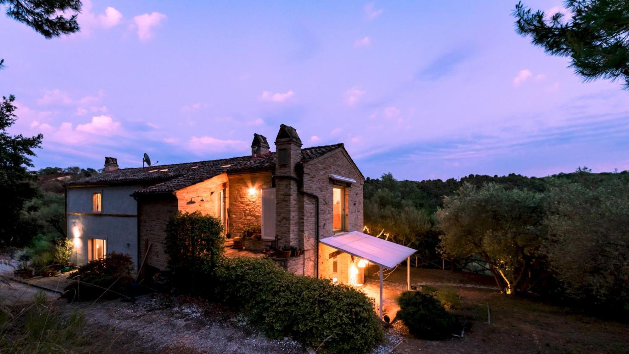 Casa Cantagallo 4&4, Emma Villas Fermo Extérieur photo