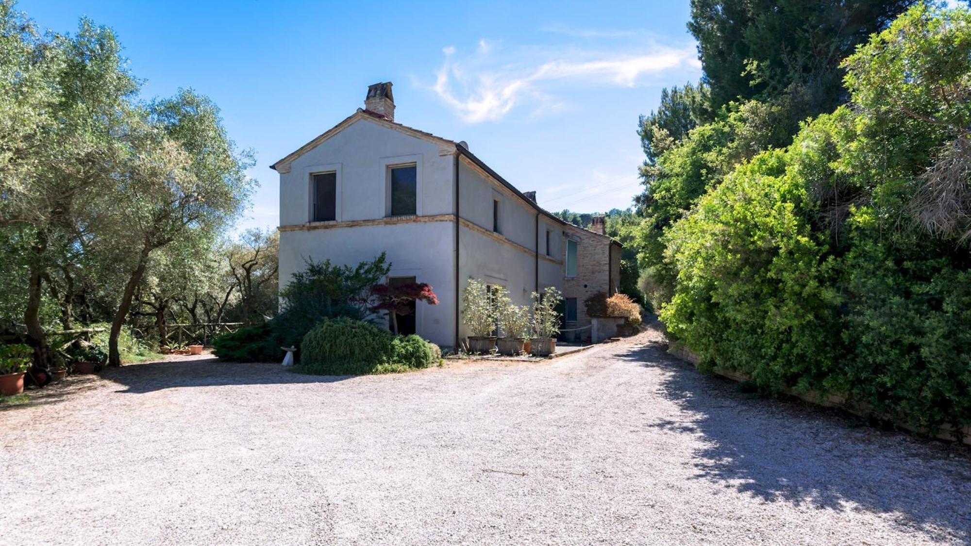 Casa Cantagallo 4&4, Emma Villas Fermo Extérieur photo